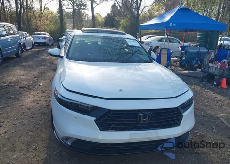 2023 Honda Accord Hybrid Touring z USA, uszkodzony, nr VIN 1HGCY2F86PA003814